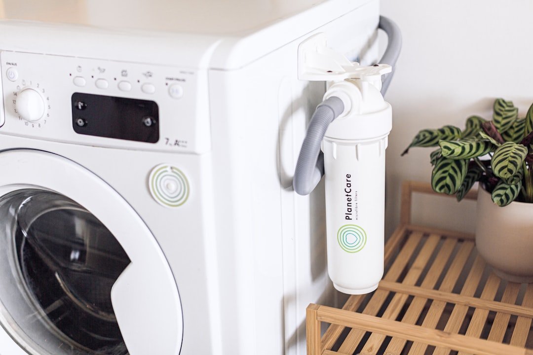 white-front-load-washing-machine-pf5slxwgoxo